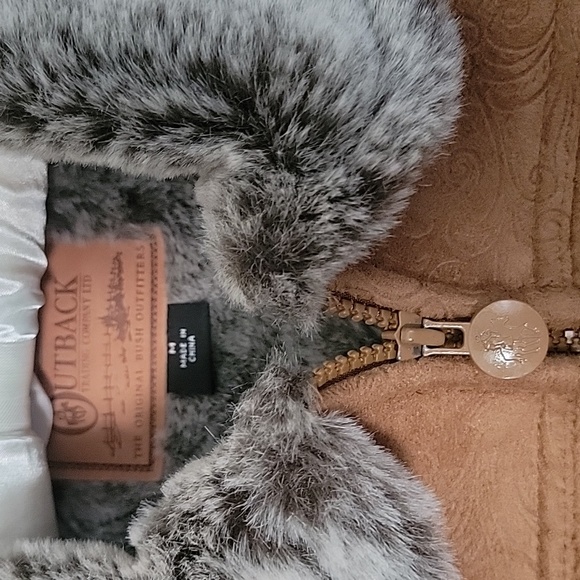 Coat - Picture 3 of 7